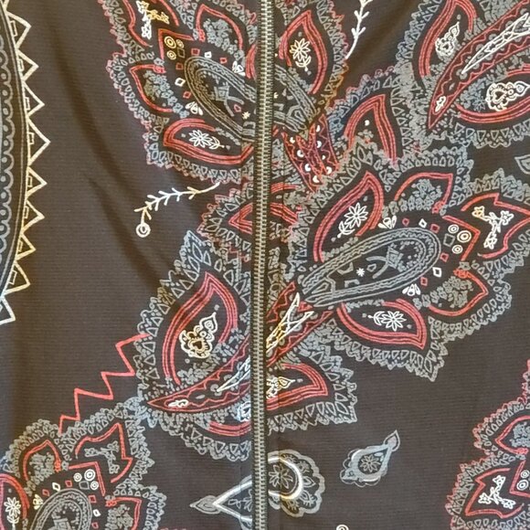 Karv Women's Zippered Sweater - Picture 2 of 4